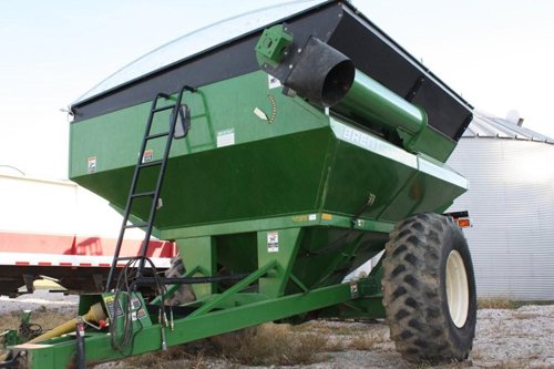 Property photo 35 - Complete Dispersal Farm Equipment Auction